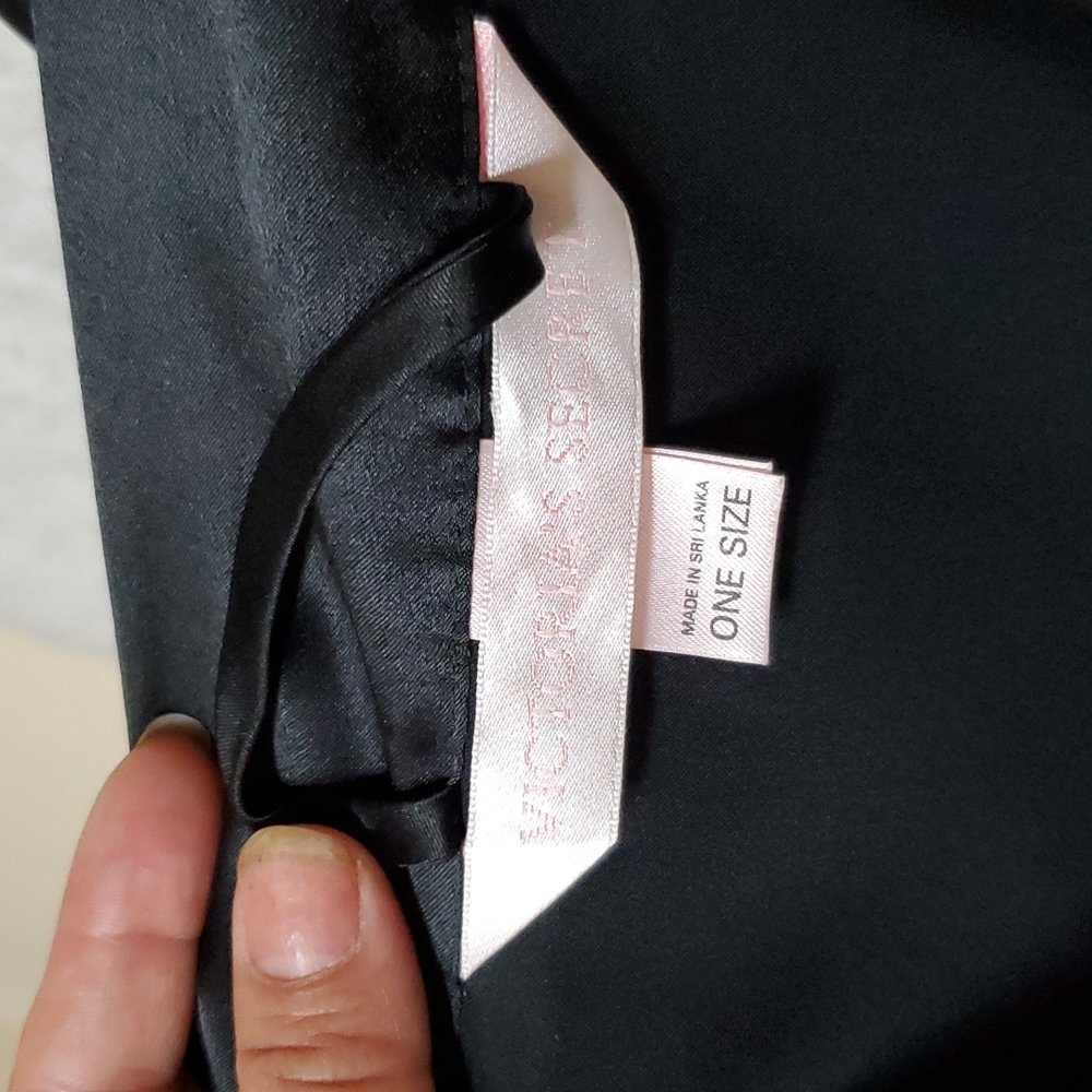 Victoria Secret Black Satin Robe Attached Belt - Picture 10 of 16